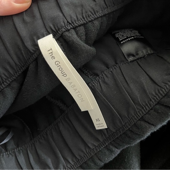 Aritzia The Group Babaton Powell Cropped Cozy Pants Black - Picture 8 of 9